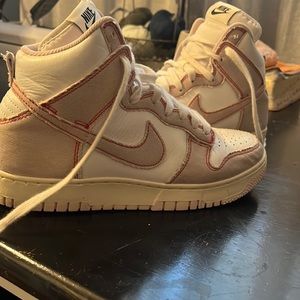 Nike high dunks 1985